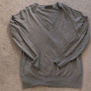 The Limited Men's V-Neck Sweater in Heather Gray